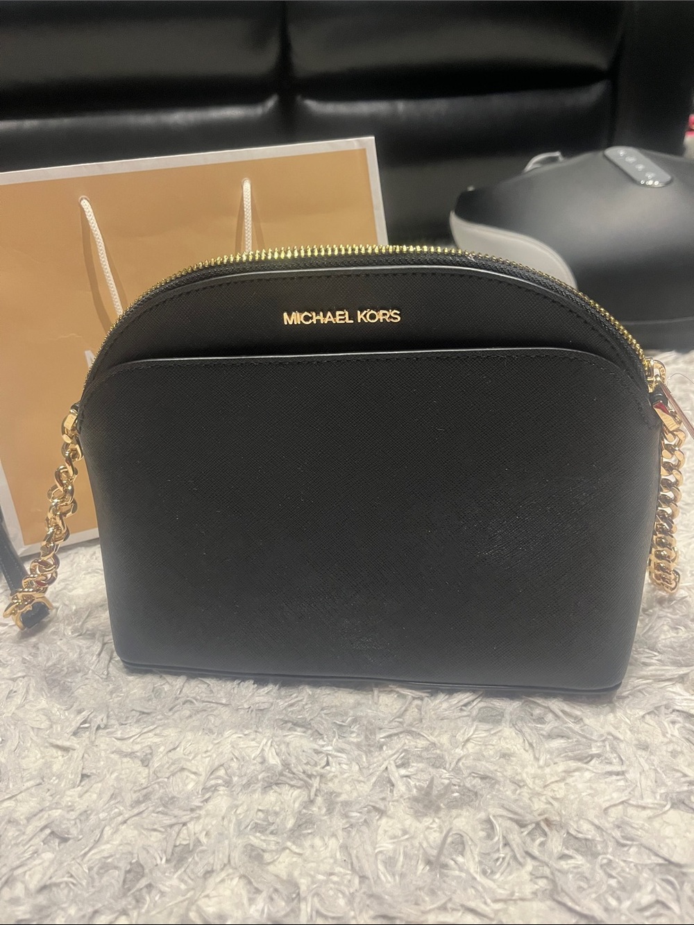 MICHAEL KORS BLACK CROSSBODY